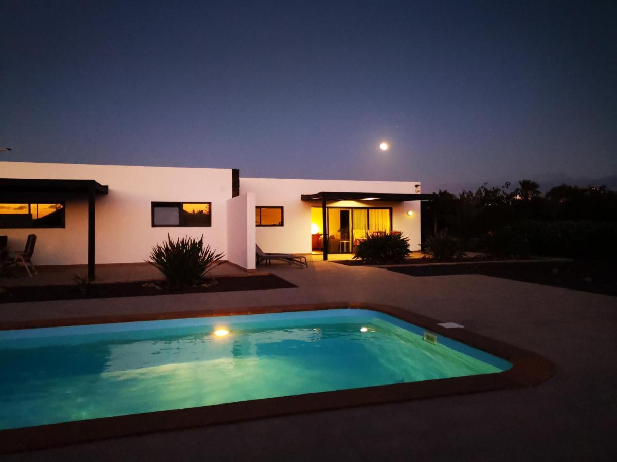Heated & Shared Pool Villa Matriana 36B, North Shore Villas Ла-Оліва Екстер'єр фото